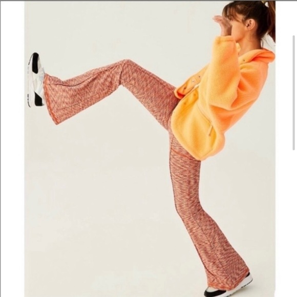 Free People On It Flare Legging NEW - Picture 4 of 10